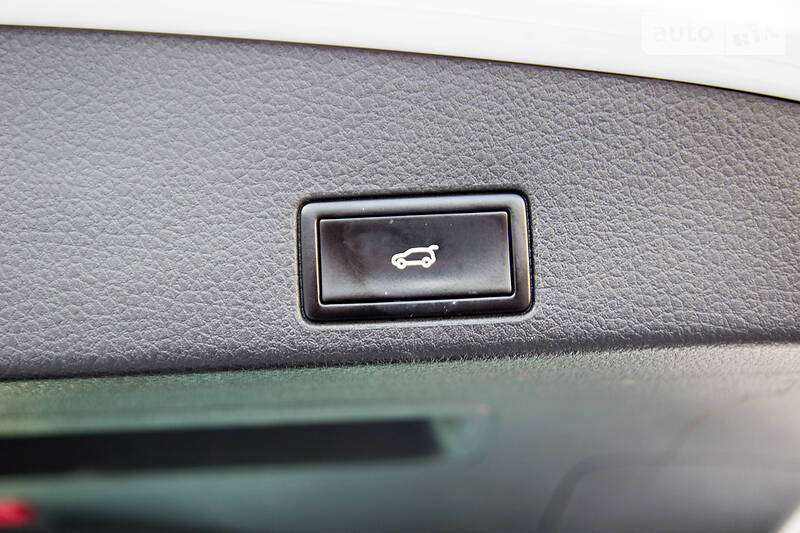 Позашляховик / Кросовер Volkswagen Touareg 2012 в Запоріжжі фото 22 Позашляховик / Кросовер Volkswagen Touareg 2012 в Запоріжжі