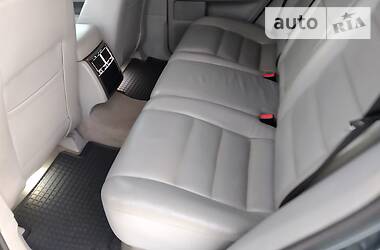 Внедорожник / Кроссовер Volkswagen Touareg 2004 в Львове