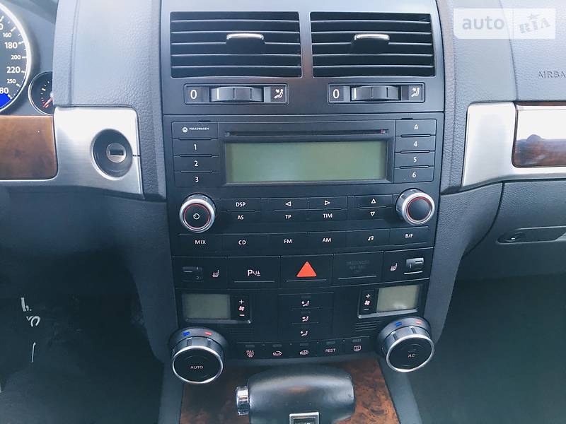 Позашляховик / Кросовер Volkswagen Touareg 2008 в Новомосковську