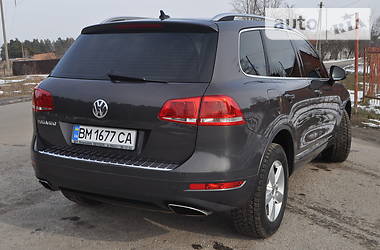 Позашляховик / Кросовер Volkswagen Touareg 2012 в 