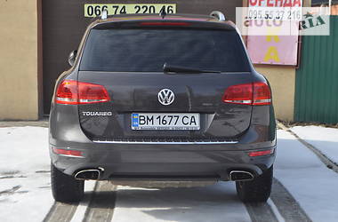 Позашляховик / Кросовер Volkswagen Touareg 2012 в 