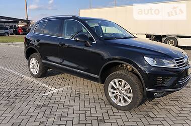 Позашляховик / Кросовер Volkswagen Touareg 2017 в 