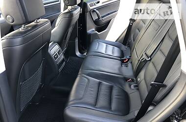 Позашляховик / Кросовер Volkswagen Touareg 2017 в 