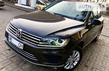 Позашляховик / Кросовер Volkswagen Touareg 2017 в 
