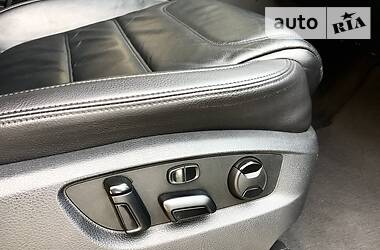 Позашляховик / Кросовер Volkswagen Touareg 2017 в 