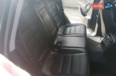 Позашляховик / Кросовер Volkswagen Touareg 2011 в 