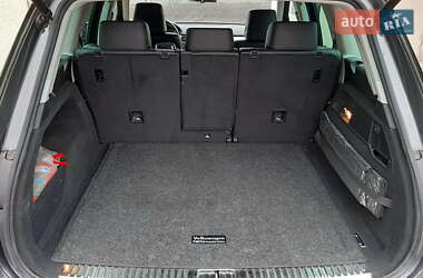 Внедорожник / Кроссовер Volkswagen Touareg 2014 в 