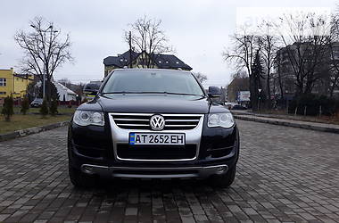 Позашляховик / Кросовер Volkswagen Touareg 2010 в 