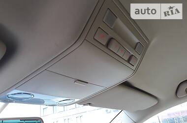 Позашляховик / Кросовер Volkswagen Touareg 2010 в 