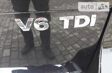 Позашляховик / Кросовер Volkswagen Touareg 2010 в 