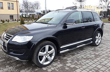 Позашляховик / Кросовер Volkswagen Touareg 2010 в 