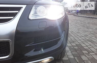Позашляховик / Кросовер Volkswagen Touareg 2010 в 