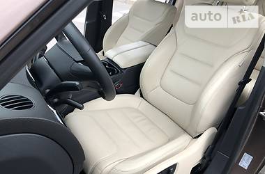 Позашляховик / Кросовер Volkswagen Touareg 2014 в 
