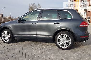 Внедорожник / Кроссовер Volkswagen Touareg 2011 в Николаеве