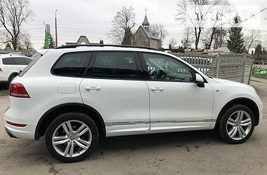 Позашляховик / Кросовер Volkswagen Touareg 2013 в 