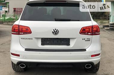 Позашляховик / Кросовер Volkswagen Touareg 2013 в 