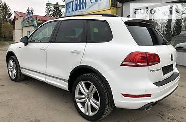 Позашляховик / Кросовер Volkswagen Touareg 2013 в 