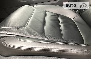 Позашляховик / Кросовер Volkswagen Touareg 2013 в 