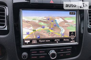 Позашляховик / Кросовер Volkswagen Touareg 2013 в 