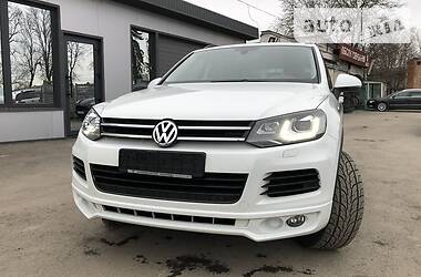 Позашляховик / Кросовер Volkswagen Touareg 2013 в 