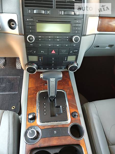 Позашляховик / Кросовер Volkswagen Touareg 2007 в Києві