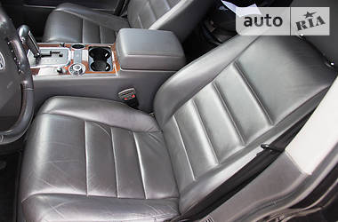 Позашляховик / Кросовер Volkswagen Touareg 2007 в 
