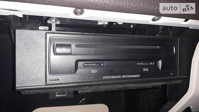 Позашляховик / Кросовер Volkswagen Touareg 2011 в Луцьку
