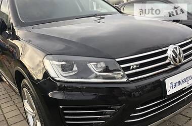Позашляховик / Кросовер Volkswagen Touareg 2017 в 