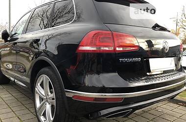 Позашляховик / Кросовер Volkswagen Touareg 2017 в 