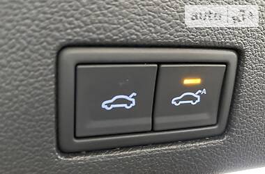 Позашляховик / Кросовер Volkswagen Touareg 2020 в 