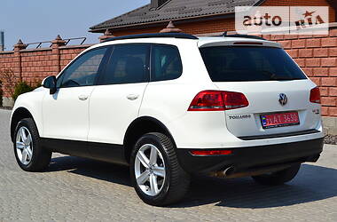 Позашляховик / Кросовер Volkswagen Touareg 2012 в 