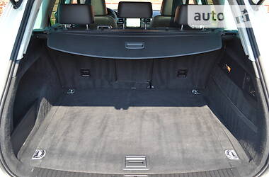 Позашляховик / Кросовер Volkswagen Touareg 2012 в 
