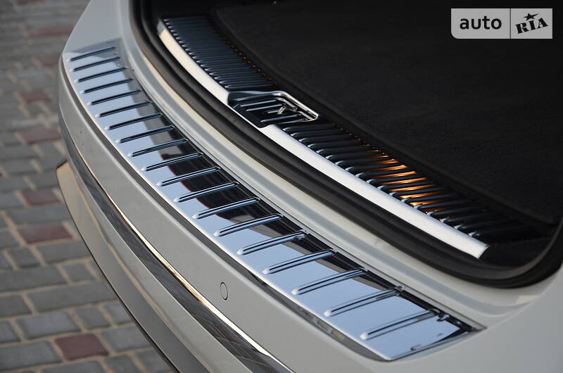 Позашляховик / Кросовер Volkswagen Touareg 2015 в Луцьку