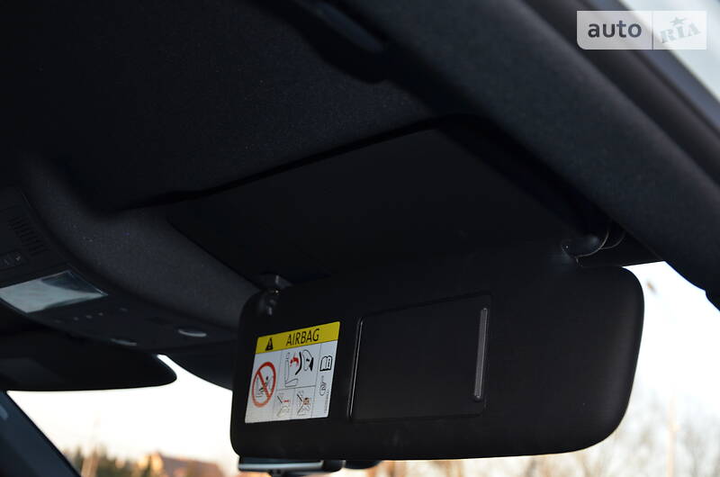 Позашляховик / Кросовер Volkswagen Touareg 2015 в Луцьку