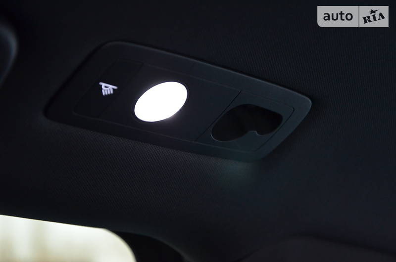 Позашляховик / Кросовер Volkswagen Touareg 2015 в Луцьку