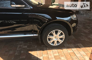 Позашляховик / Кросовер Volkswagen Touareg 2008 в 