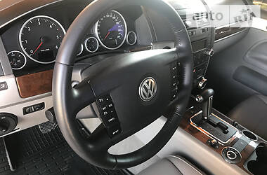 Позашляховик / Кросовер Volkswagen Touareg 2008 в 