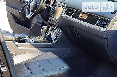 Позашляховик / Кросовер Volkswagen Touareg 2016 в 