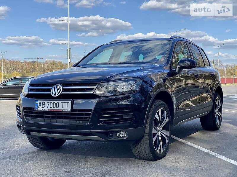 Внедорожник / Кроссовер Volkswagen Touareg 2014 в Виннице