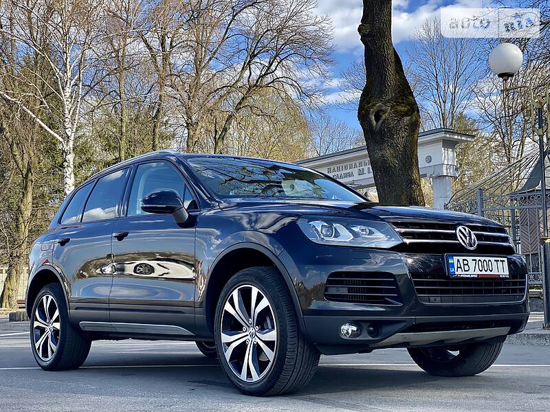 Внедорожник / Кроссовер Volkswagen Touareg 2014 в Виннице