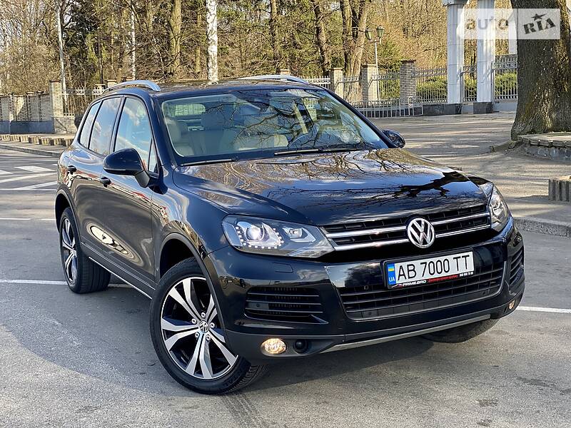 Внедорожник / Кроссовер Volkswagen Touareg 2014 в Виннице