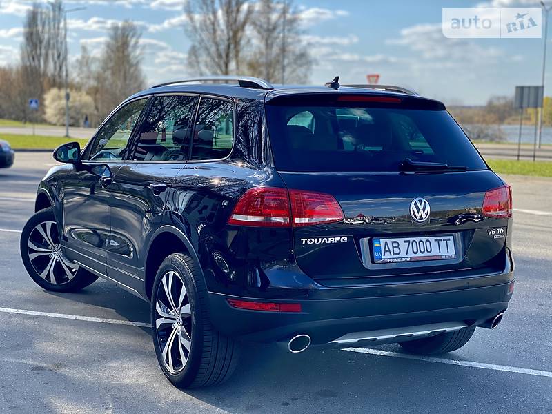 Внедорожник / Кроссовер Volkswagen Touareg 2014 в Виннице