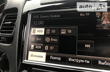 Позашляховик / Кросовер Volkswagen Touareg 2011 в 