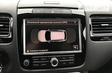 Позашляховик / Кросовер Volkswagen Touareg 2011 в 