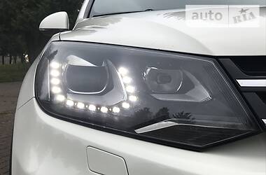 Позашляховик / Кросовер Volkswagen Touareg 2011 в 