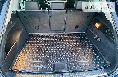 Позашляховик / Кросовер Volkswagen Touareg 2012 в 