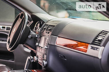 Позашляховик / Кросовер Volkswagen Touareg 2007 в 