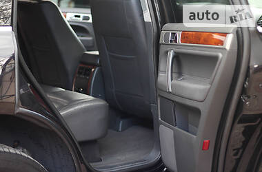 Позашляховик / Кросовер Volkswagen Touareg 2007 в 