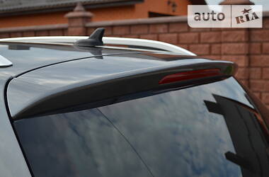 Позашляховик / Кросовер Volkswagen Touareg 2011 в 