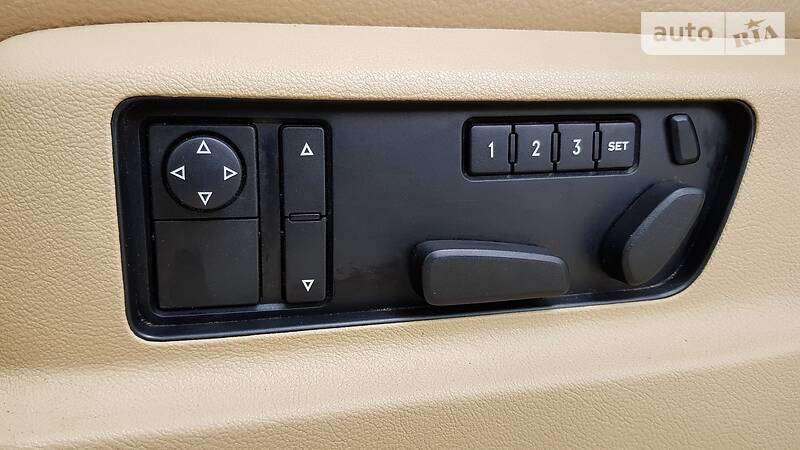 Позашляховик / Кросовер Volkswagen Touareg 2009 в Полтаві